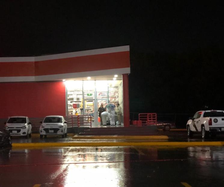 Asesina Policía de Guadalupe a rival dentro de camioneta Asesina Policía de Guadalupe a rival dentro de camioneta