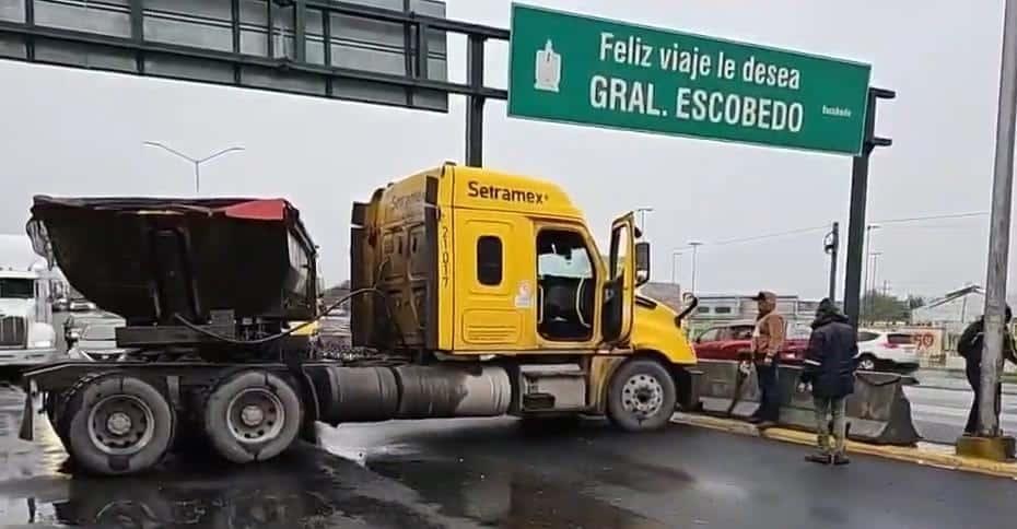 Se registra choque múltiple en la Carretera a Laredo Se registra choque múltiple en la Carretera a Laredo