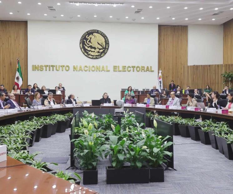 Proyecta INE tres debates presidenciales