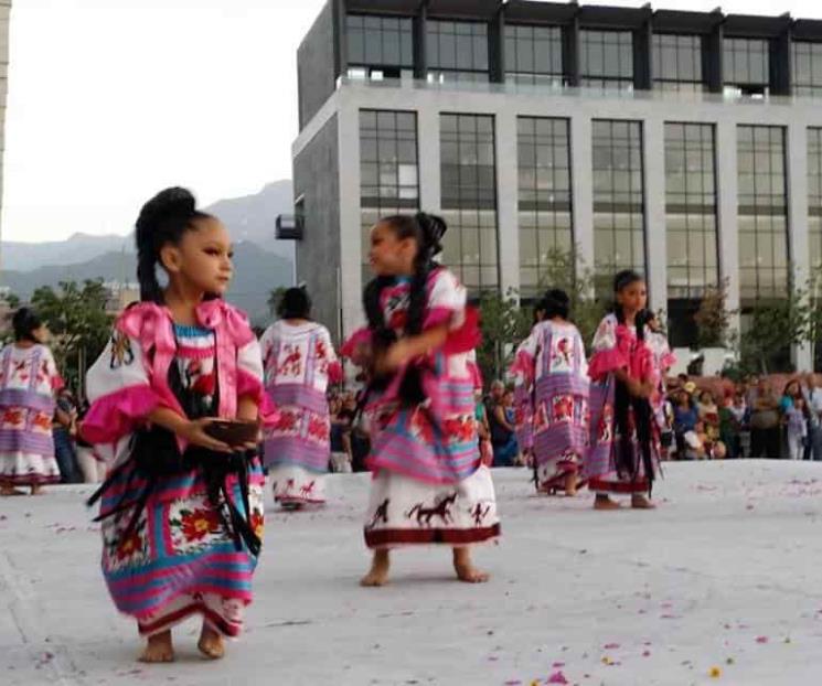 Convocan al Festival Infantil de Folklor