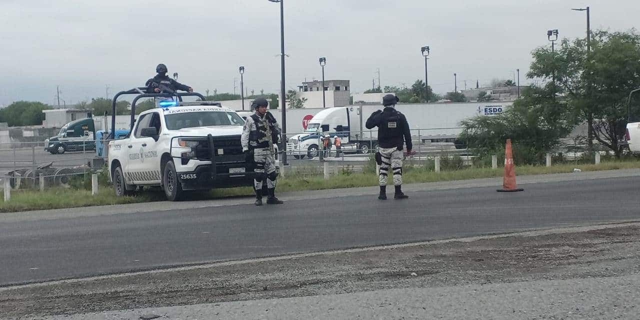 En ocho bolsas de plásticos y emplayados, fueron abandonados restos humanos en el Anillo Periférico, Colonia Praderas de San Juan, ayer el municipio de Benito Juárez.