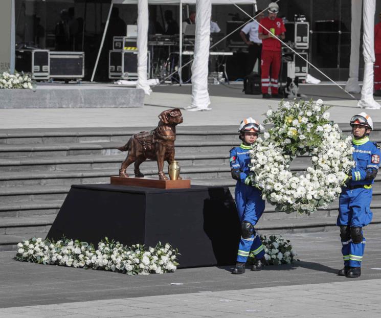 Homenajea la Semar a Frida, la perra rescatista Homenajea la Semar a Frida, la perra rescatista