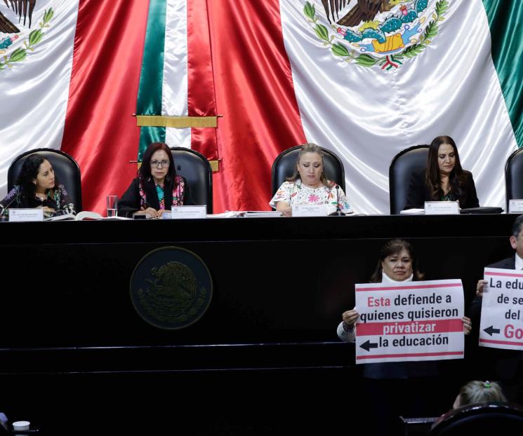 Oposición pide a titular de la SEP que renuncie