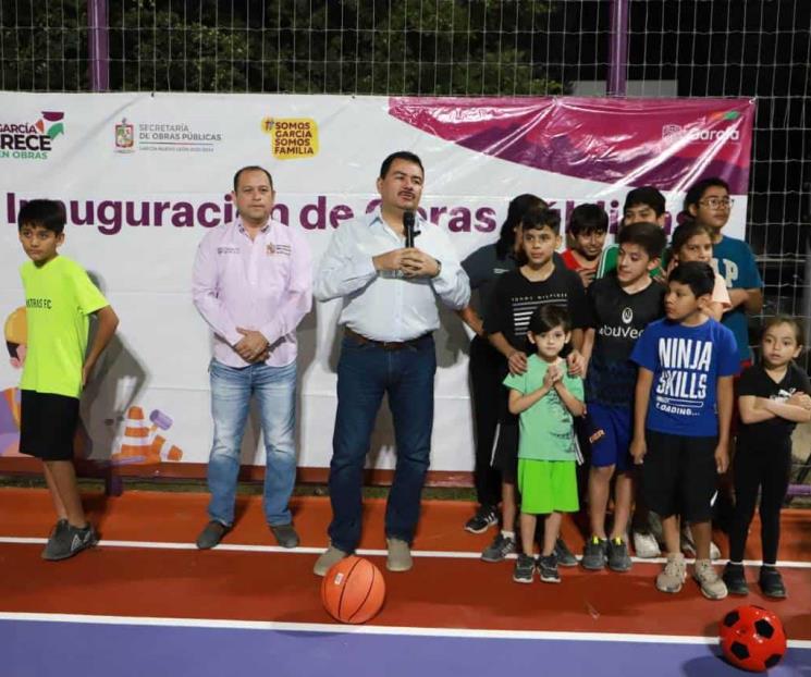 Sigue García convirtiendo espacios públicos en canchas