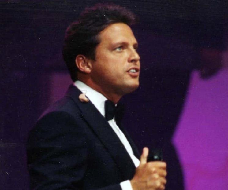 El día que Luis Miguel cantó en el Estadio Azteca El día que Luis Miguel cantó en el Estadio Azteca