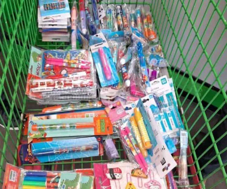 Venden artículos escolares en 1 centavo cada uno