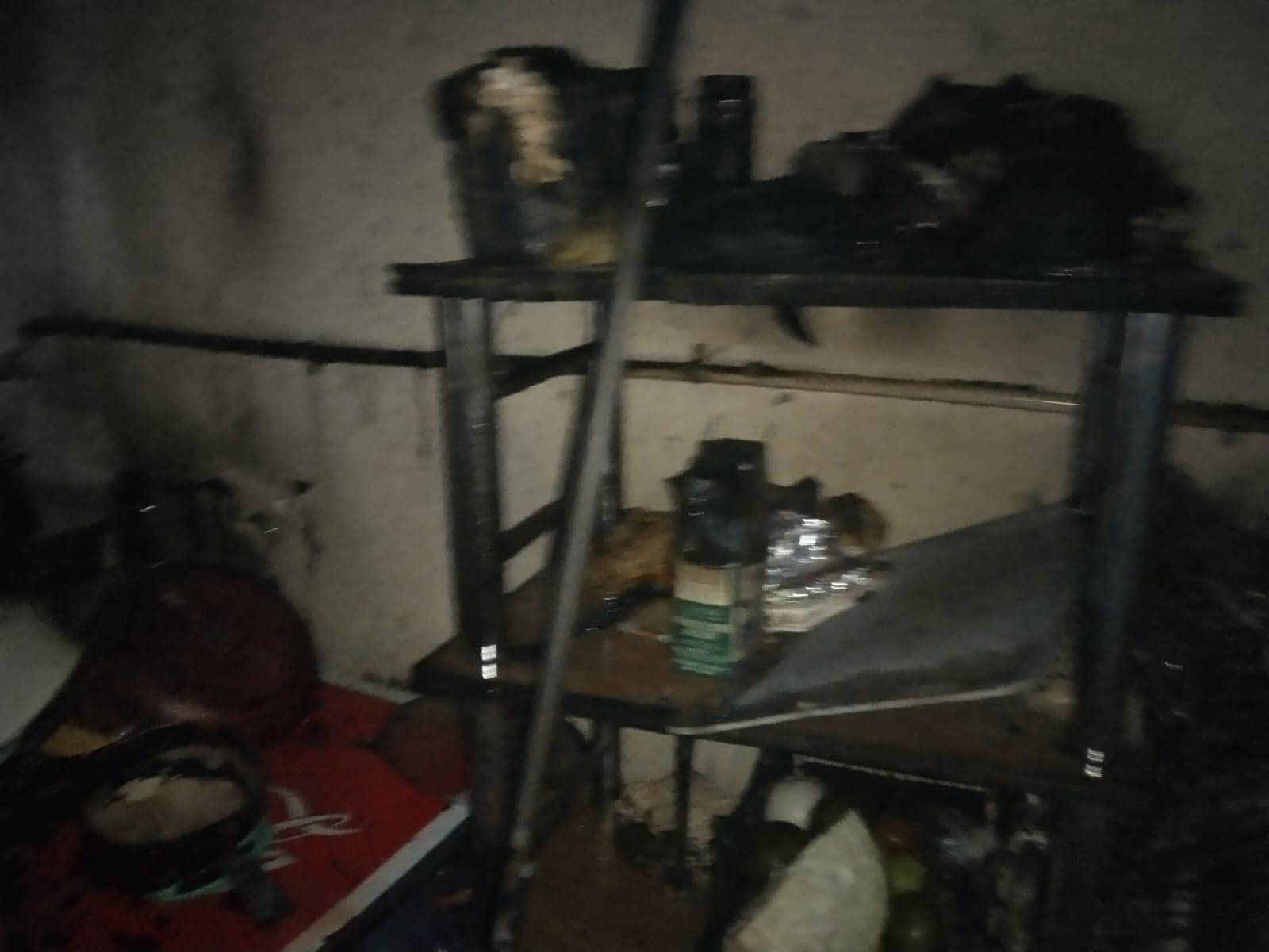 Un flamazo e incendio ocasionado por una fuga de gas en un cilindro, dejó a una familia lesionada, dos adultos y un menor, ayer en una casa de la Colonia Altamirano, al sur de Monterrey.Luego de pretender comprar en una tienda de conveniencia con un billete falso de 500 pesos, un hombre fue detenido por elementos del Grupo Ciclista de la Policía de Monterrey asignados al Operativo Buen Fin 2023, en el centro de la ciudad.