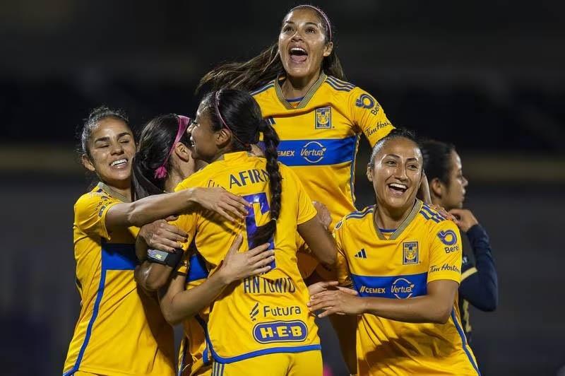 Invencibles en el Uni