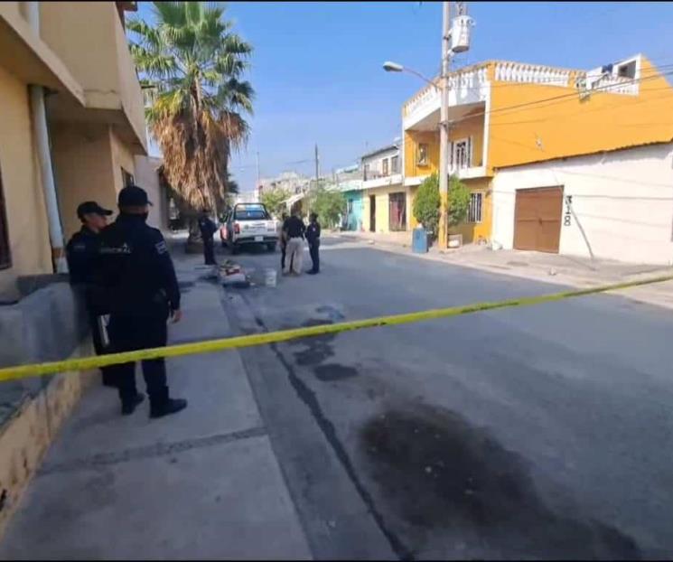 Acribillan a hombre frente a vivienda en Escobedo