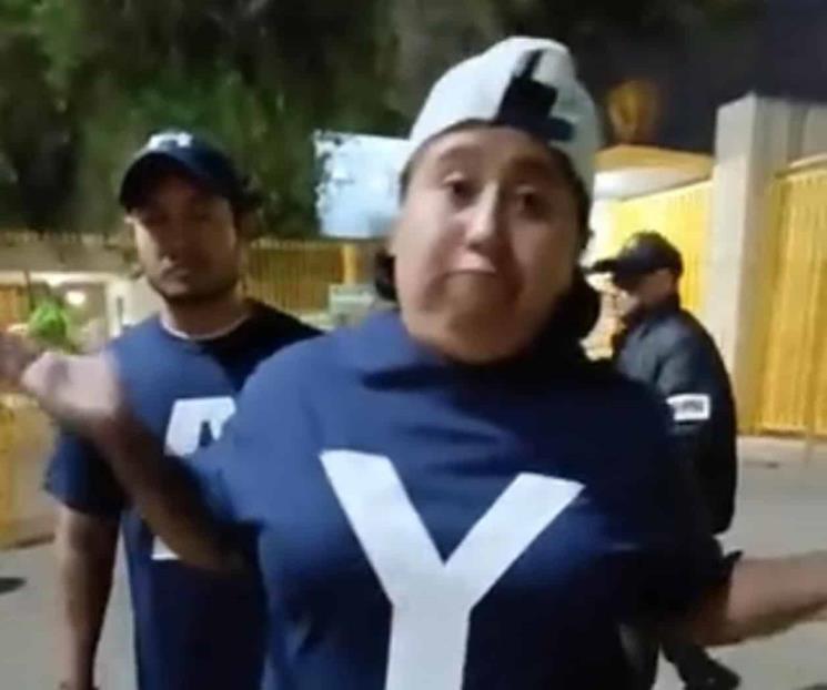 Acusan fans de Rayadas que no los dejaron ingresar al Volcán