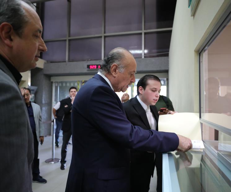 Vuelven a entregar a medias el Paquete Fiscal