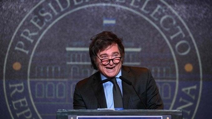 Va Milei por privatización