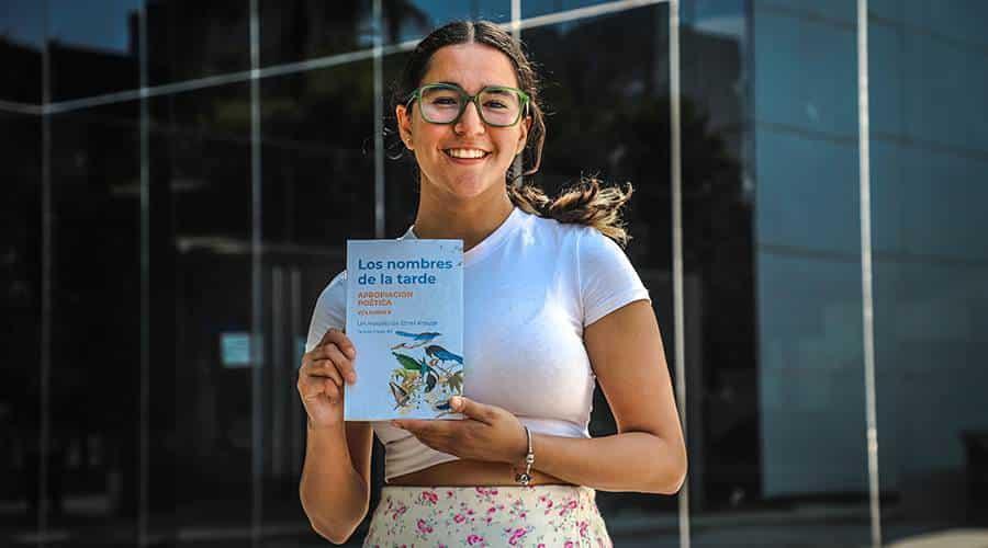 ¡Alumna poeta! Publican obra de estudiante de PrepaTec Laguna