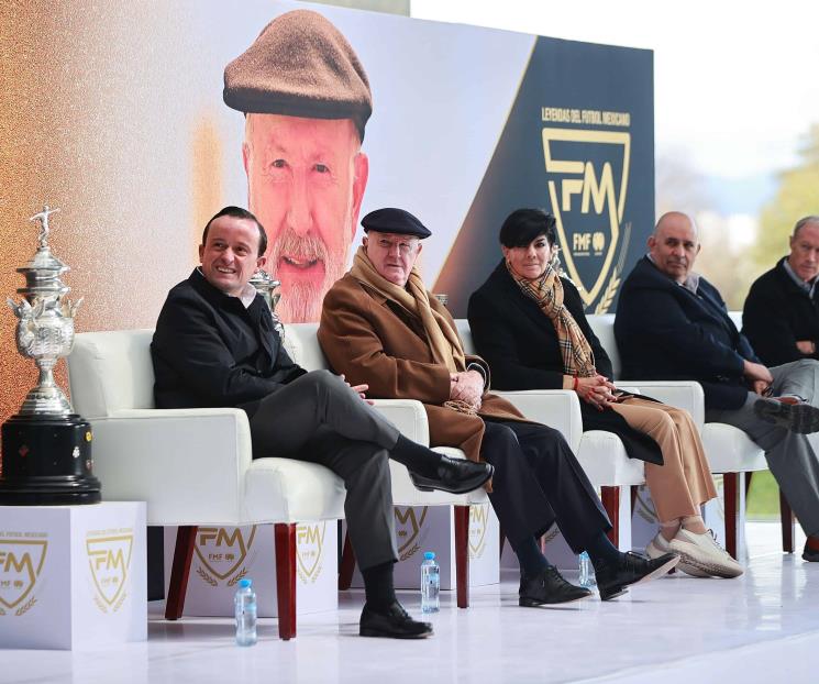  Homenajean a Manuel La Puente