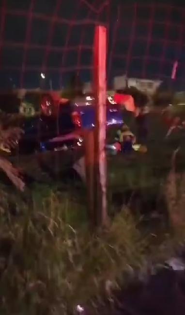 Resulta ileso tras volcadura