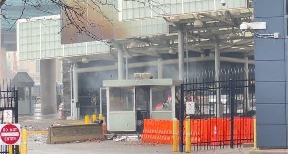Explosión en cruce fronterizo de EU y Canadá deja dos muertos