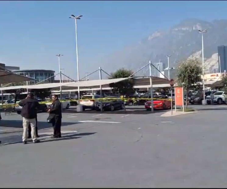 Secuestran a conductor con todo y su vehículo