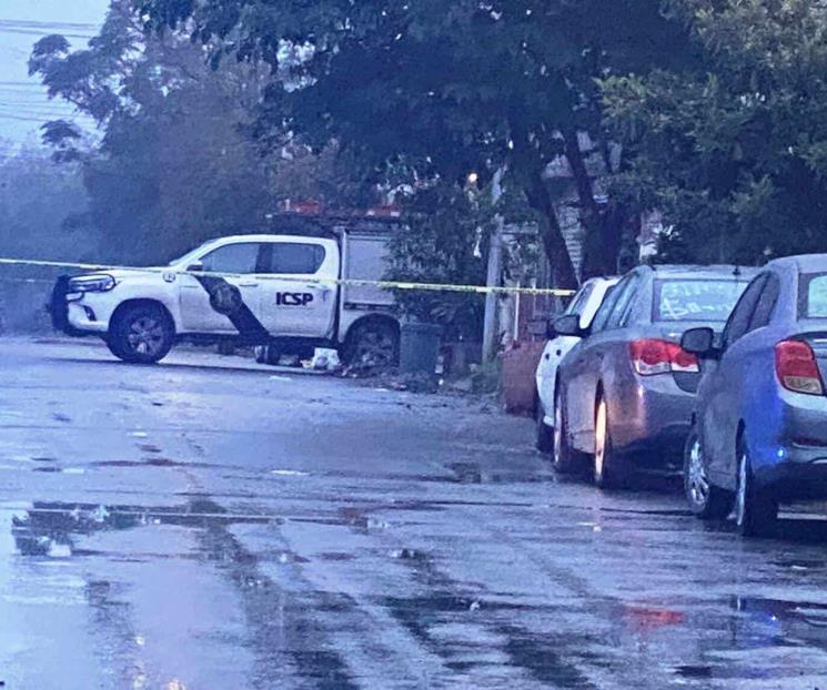 Intenta asaltar tienda, forcejea y muere baleado