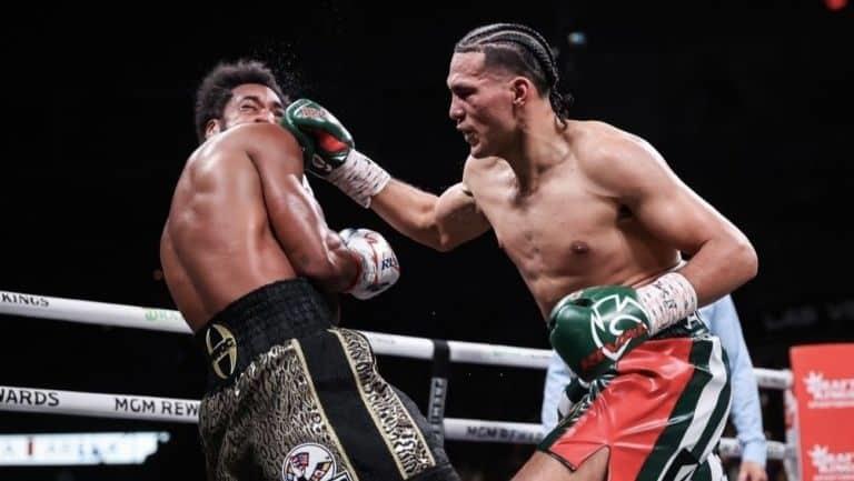 Noquea Benavidez y va por Canelo