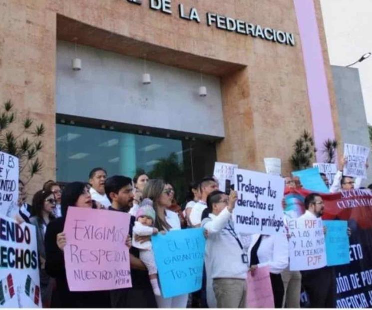 Frena jueza desaparición de los 13 fideicomisos