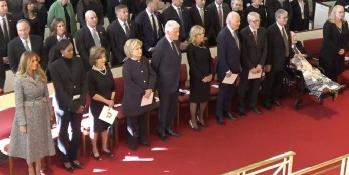 Honran ex presidentes y amigos a Rosalynn Carter