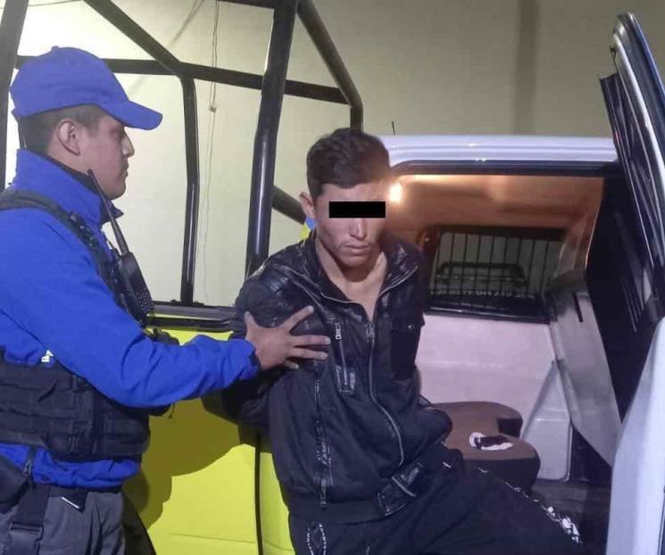 Lo detienen por golpear a anciano en el Centro de Monterrey
