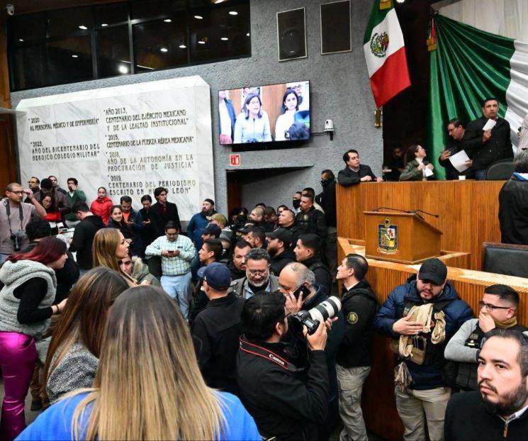 Abren investigación por zafarrancho en Congreso