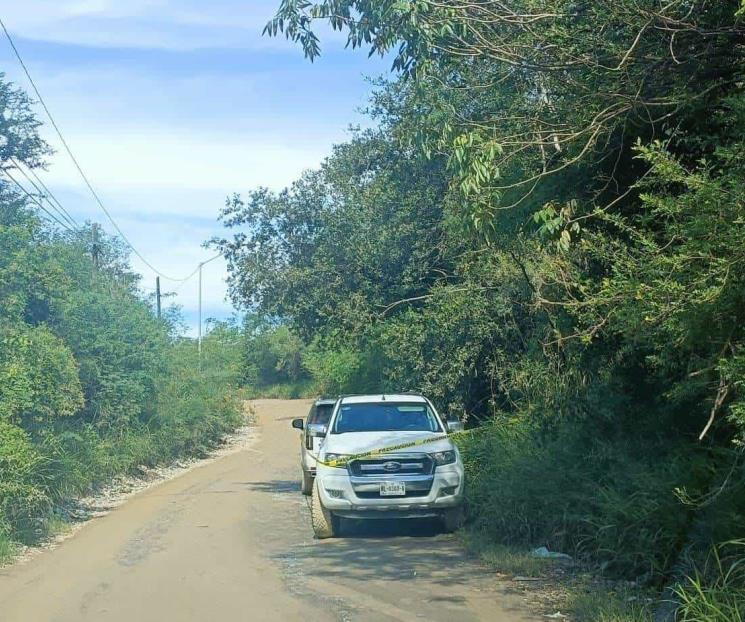 Localizan camionetas robadas con violencia