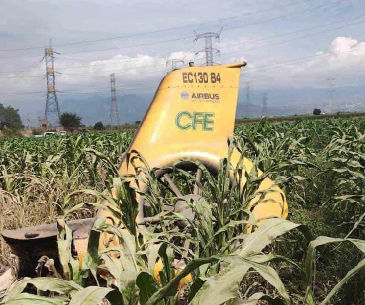 Confirma CFE muerte de 3 tripulantes en el desplome aéreo