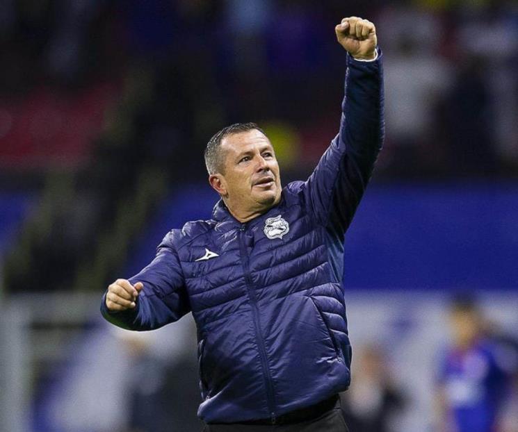 Vamos a ganar en el Volcán, DT del Puebla