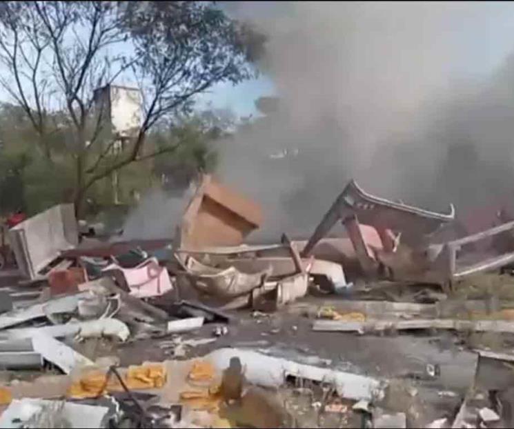 Investigan incendio de yonke