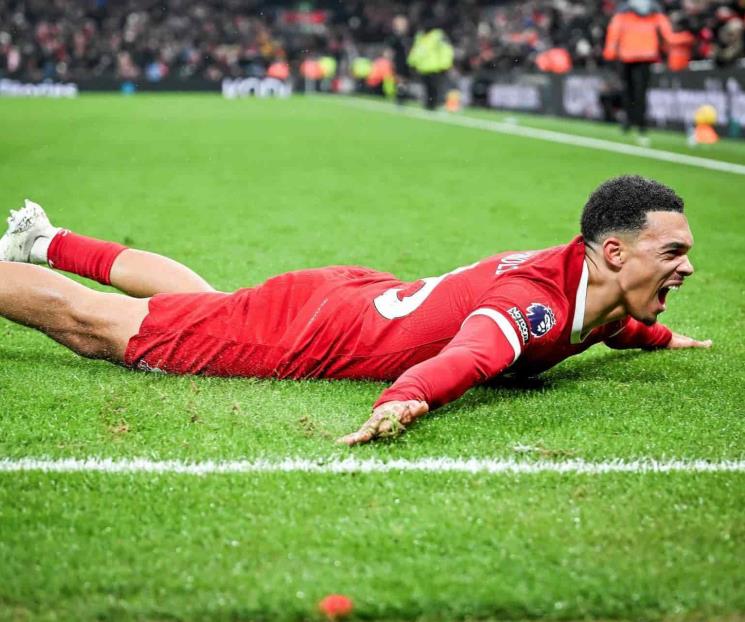 Gana Liverpool a Fulham de Raúl Jiménez 