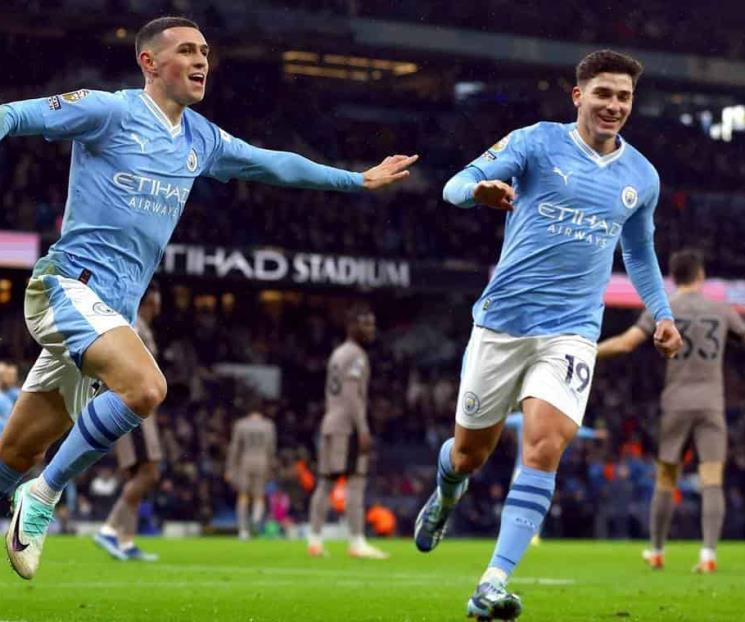 Empata City con Tottenham y se escapa el Arsenal en el liderato