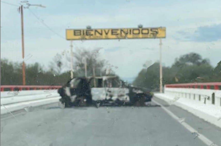 Moviliza auto incendiado en Dr.Coss