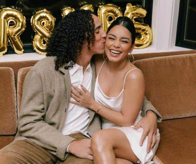 Vanessa Hudgens se casó con Cole Tucker en las playas de Tulum