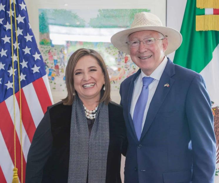 Xóchitl Gálvez denuncia ante Ken Salazar ataques desde Presidencia