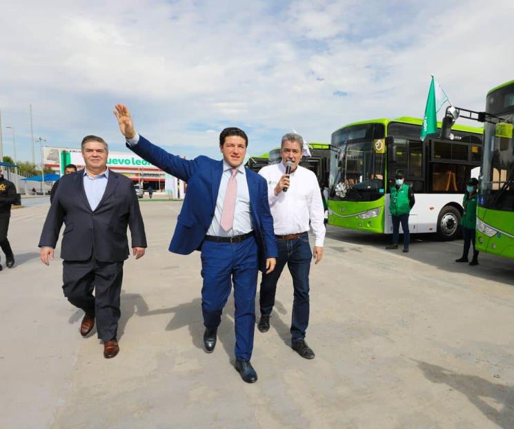 Entrega gobernador 200 nuevos camiones ecológicos Entrega gobernador 200 nuevos camiones ecológicos