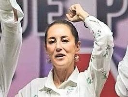 Afirma haber ganado 75 premios en la CDMX