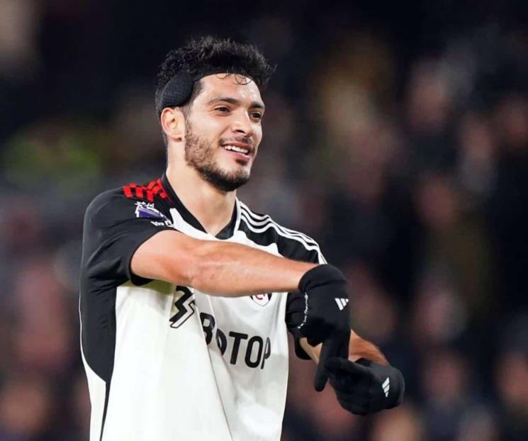 Raúl Jiménez anotó doblete en victoria del Fulham sobre Nottingham