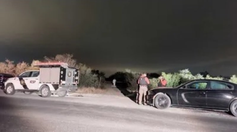 La Fiscalía General de Justicia del Estado, inició una investigación para esclarecer si los cuerpos calcinados encontrados en una camioneta, pertenecen al propietario de un rancho del municipio de Higueras y uno de sus trabajadores.