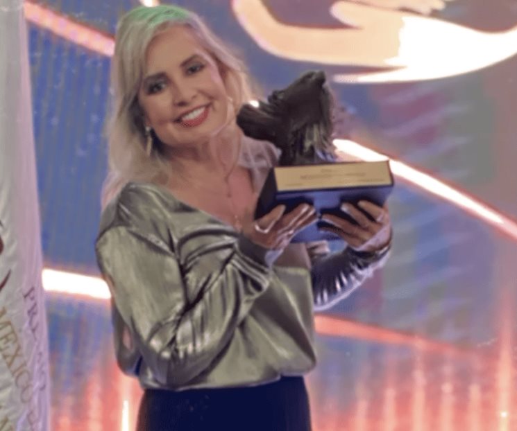 Se despide Carla Estrada de Televisa después de 48 años de trabajo