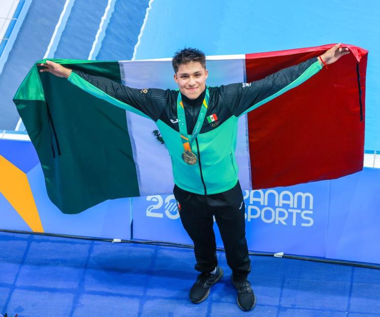 Es clavadista regio el ‘mejor atleta masculino’