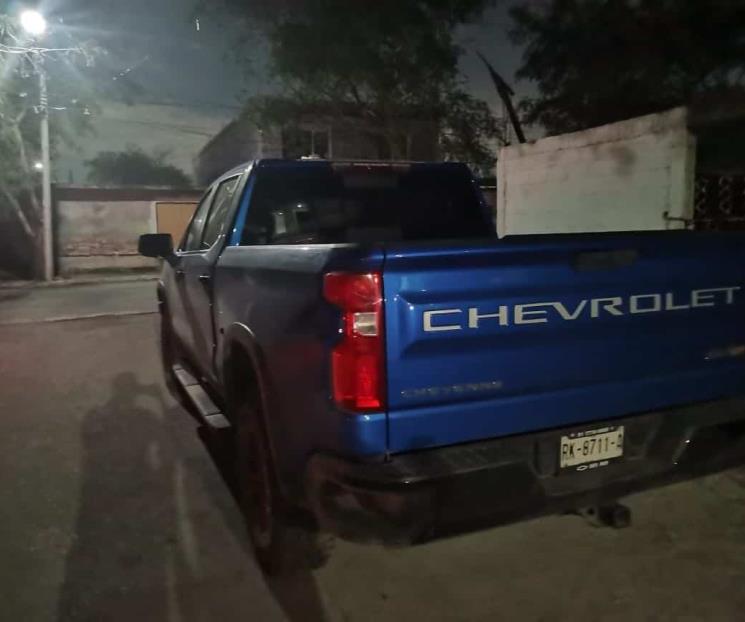 Recuperan camioneta robada