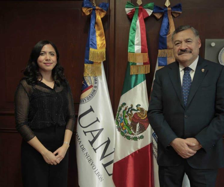 Entregan a estudiante de la UANL premio nacional en economía