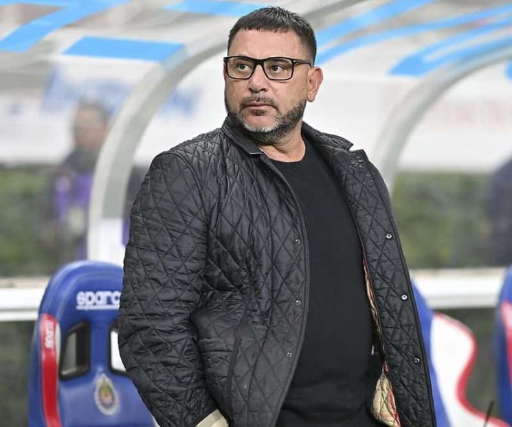 Piden aficionados regreso de Antonio Mohamed