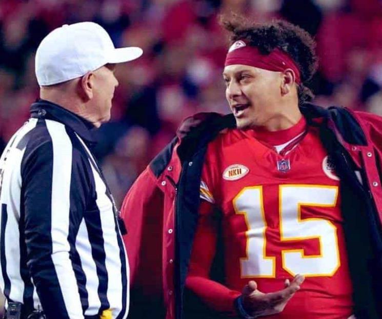 Pide Mahomes perdón por su actitud