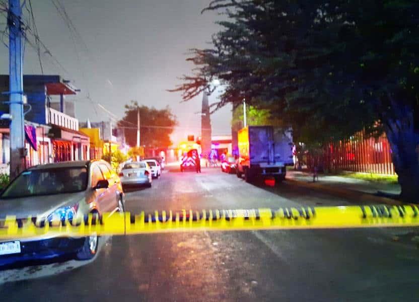Ejecutan a hombre dentro de vivienda