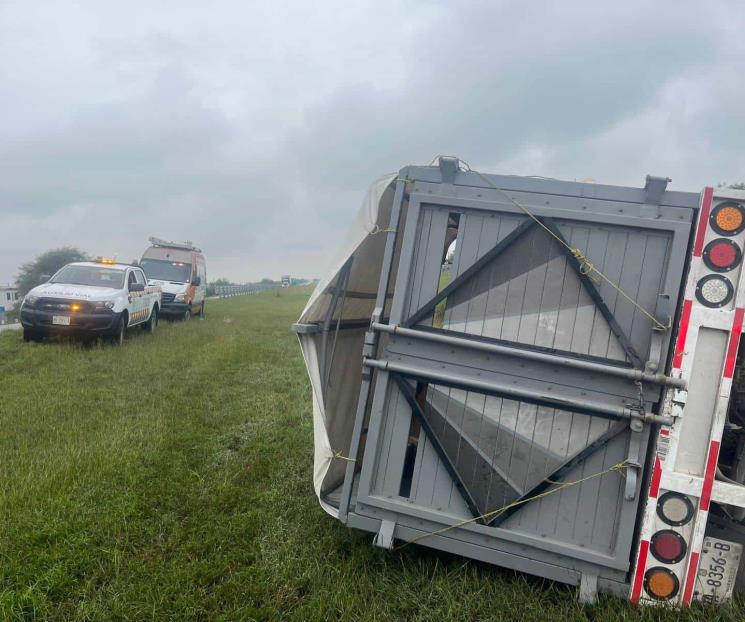 Vuelca camioneta en la Reynosa