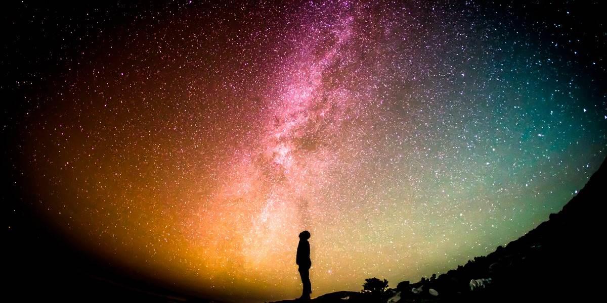 Invitan a un viaje Del Infinito, El Universo y Otros Mundos