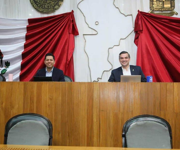 Amplía Congreso periodo ordinario en espera de Presupuesto
